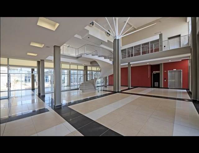 3,000M² WAREHOUSE RENTED IN COEGA