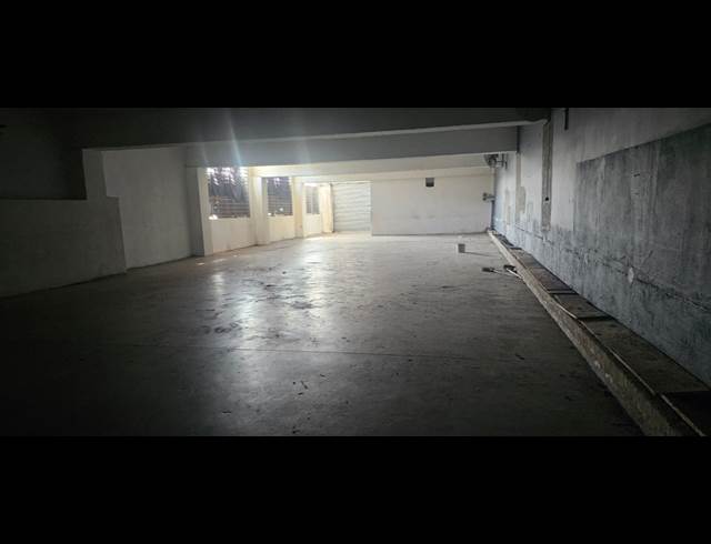 640M² WAREHOUSE TO LET IN PHOENIX INDUSTRIAL