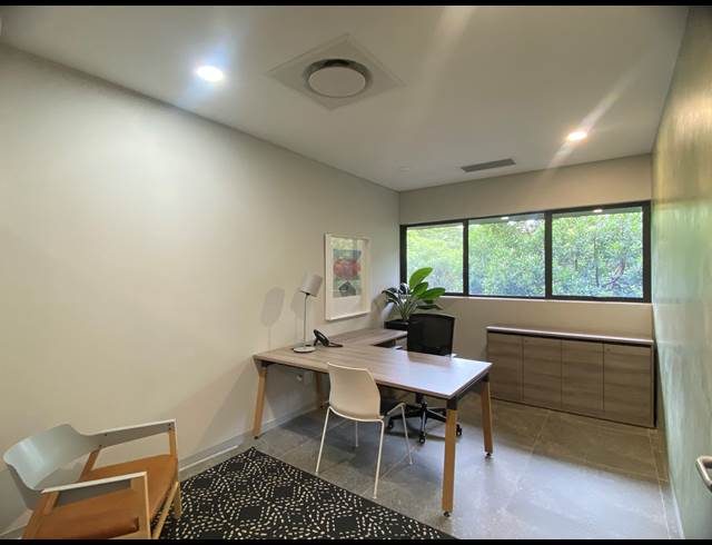 14M² OFFICE TO LET IN BALLITO CENTRAL