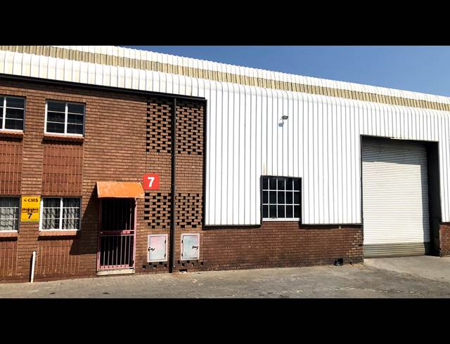 319M² WAREHOUSE TO LET IN JET PARK