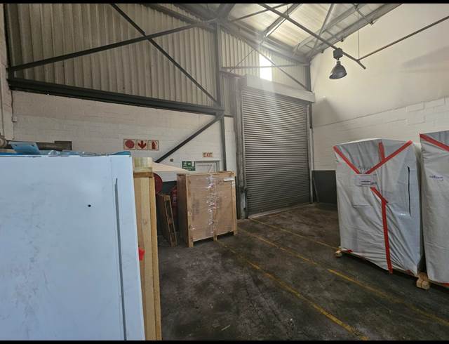 329M² WAREHOUSE TO LET IN MALL INTERCHANGE