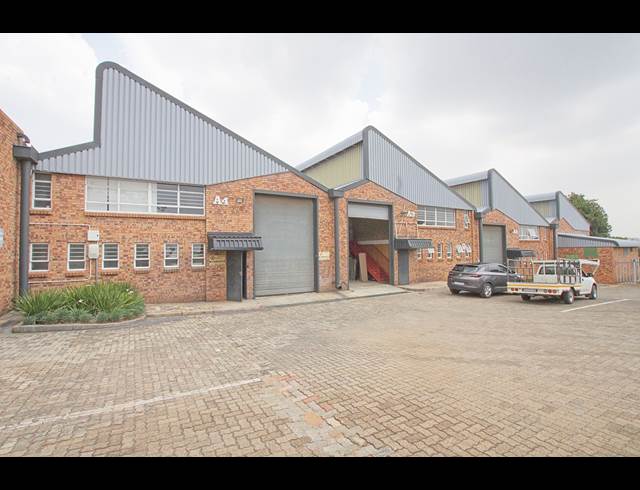 291M² WAREHOUSE TO LET IN ROBERTVILLE