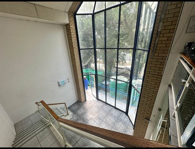 2,000M² WAREHOUSE TO LET IN FOUNDERS VIEW