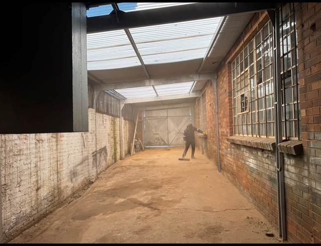 400M² WAREHOUSE TO LET IN BOOYSENS RESERVE