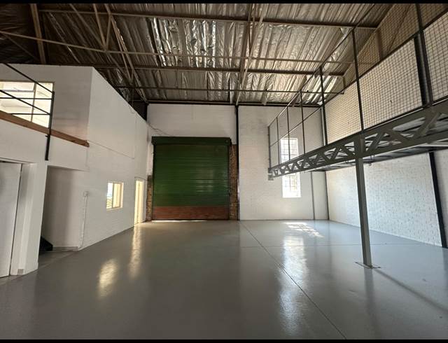 229M² WAREHOUSE TO LET IN HALFWAY HOUSE