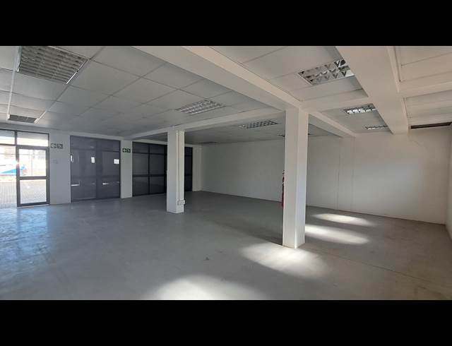100M² BUSINESS TO LET IN SOUTHERNWOOD