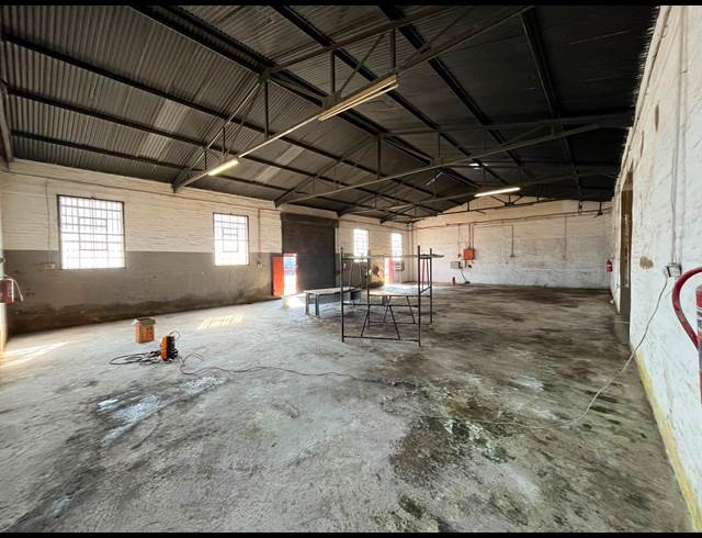 373M² WAREHOUSE TO LET IN NEW ERA
