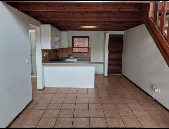 1 BEDROOM APARTMENT RENTED IN SUNNINGHILL