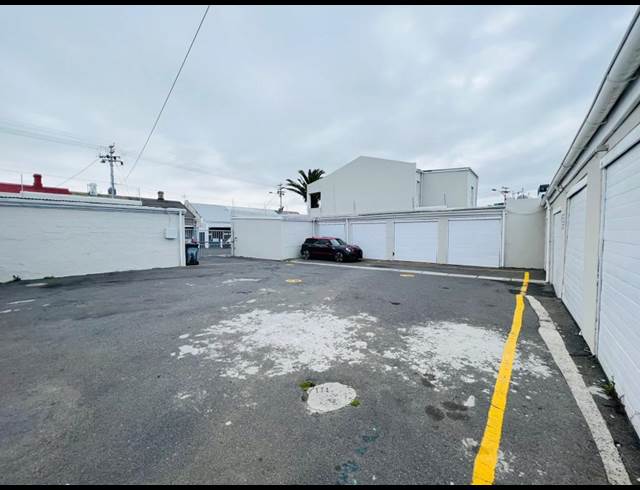 85M² STORAGE UNIT TO LET IN OBSERVATORY