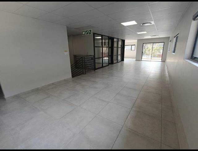 BUSINESS PROPERTY TO RENT IN HALFWAY HOUSE