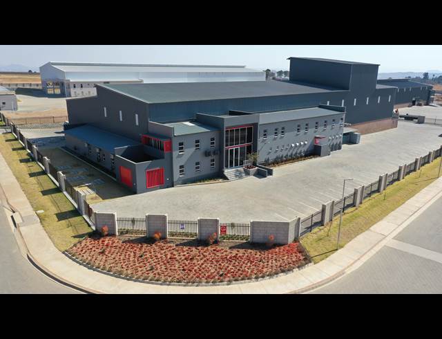 3,486M² WAREHOUSE TO LET IN KNOPJESLAAGTE