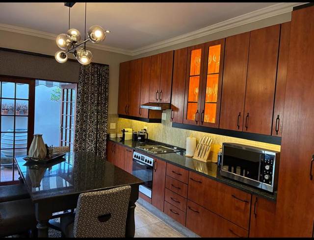 2 BEDROOM PROPERTY TO RENT IN WATERKLOOF RIDGE