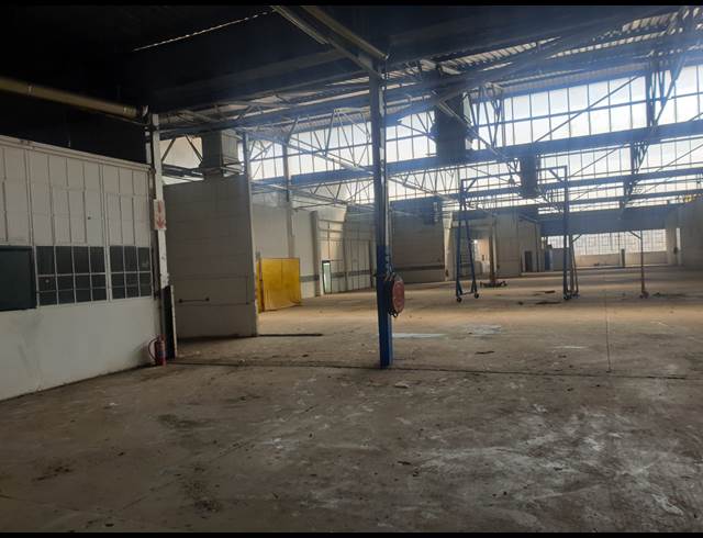 1,458M² WAREHOUSE TO LET IN ISANDO