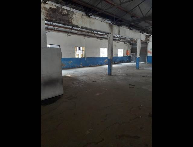 1,680M² WAREHOUSE TO LET IN JACOBS