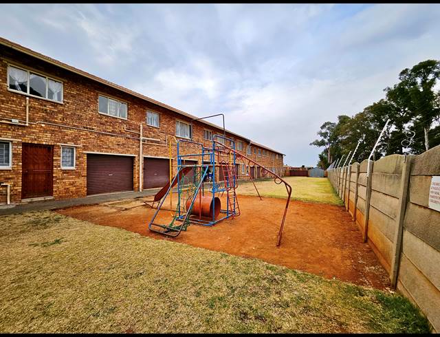 3 bed property to rent in TERENURE