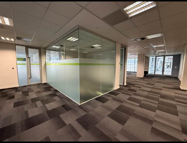 1,742M² OFFICE TO LET IN SANDTON CENTRAL
