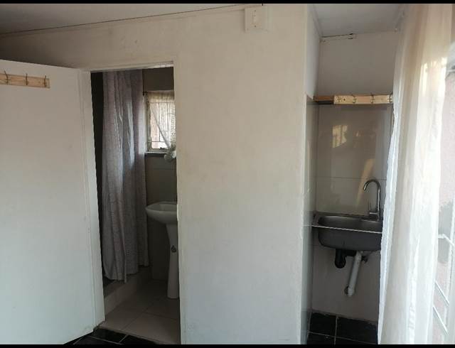 1 bed property to rent in MONDEOR