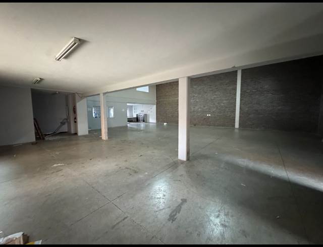450M² WAREHOUSE TO LET IN STORMILL