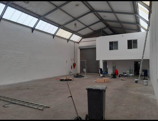 393M² WAREHOUSE TO LET IN KILLARNEY GARDENS