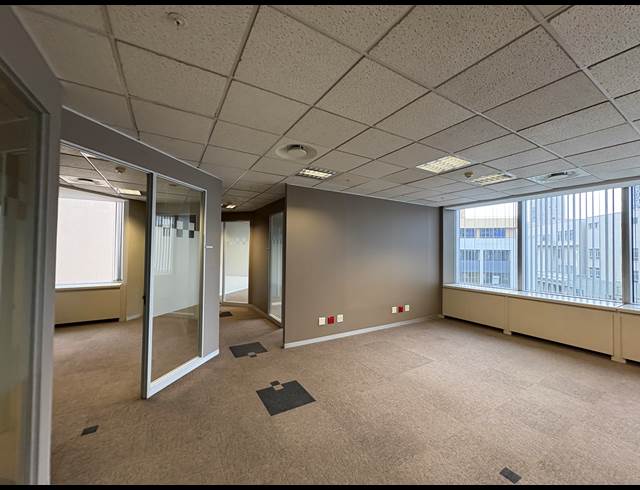 434.90M² OFFICE TO LET IN CAPE TOWN CITY CENTRE