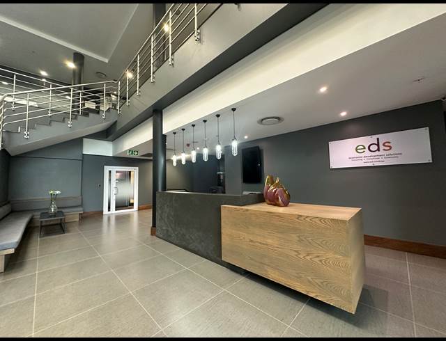268M² OFFICE TO LET IN SANDTON CENTRAL