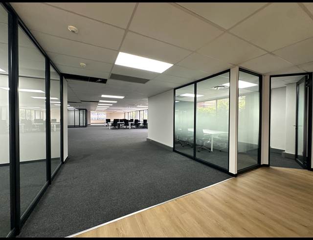 194M² OFFICE TO LET IN SANDTON CENTRAL