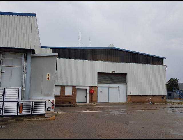 100M² WAREHOUSE TO LET IN HERIOTDALE