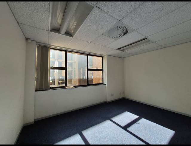 332M² OFFICE TO LET IN ROSEBANK
