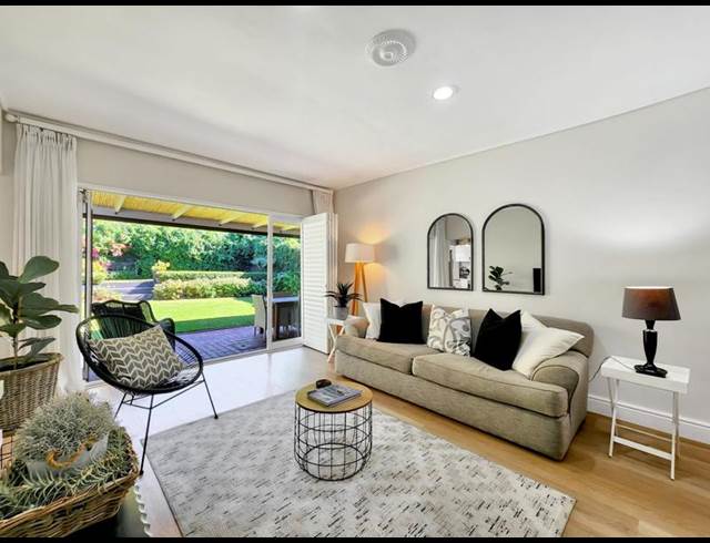 2 BEDROOM PROPERTY TO RENT IN RONDEBOSCH