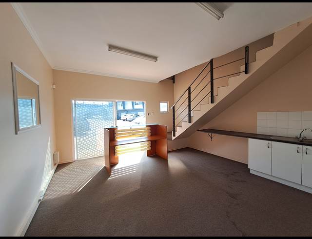 83M² OFFICE RENTED IN BALLITO CENTRAL