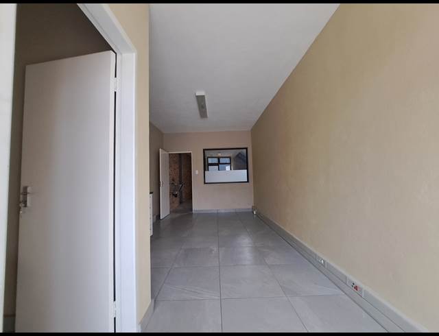 191M² MINI FACTORY TO LET IN LASER PARK