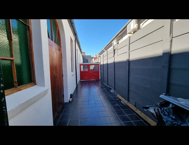 365M² MINI FACTORY TO LET IN WOODSTOCK