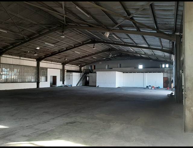 1,025M² FACTORY TO LET IN NEW GERMANY