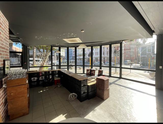 150M² RETAIL TO LET IN GARDENS