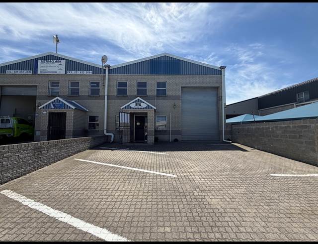 391M² WAREHOUSE TO LET IN SOMERSET WEST BUSINESS PARK