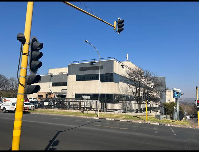 116M² OFFICE TO LET IN ROSEBANK