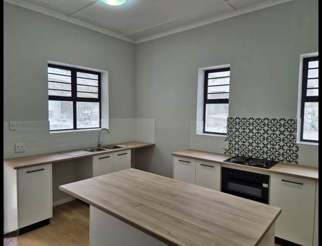 3 bed property to rent in LANGERUG