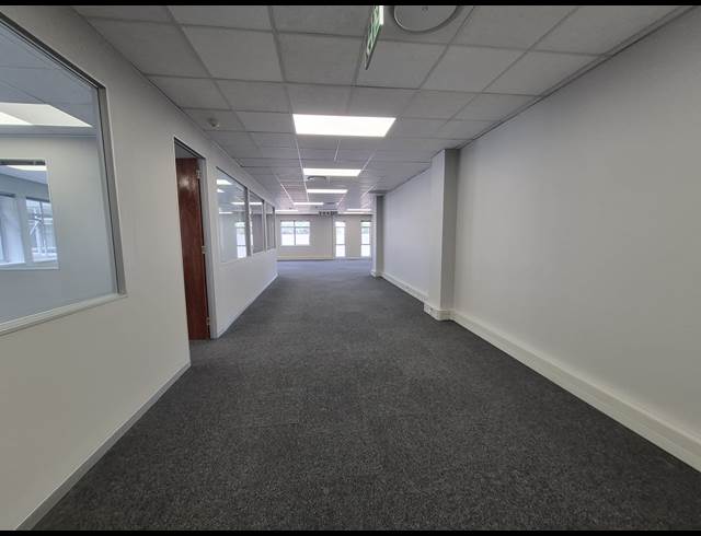 325M² OFFICE TO LET IN SANDTON CENTRAL