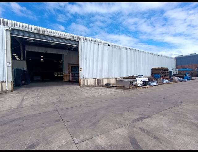 2,363M² WAREHOUSE TO LET IN WESTMEAD