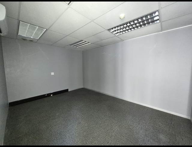 474M² OFFICE TO LET IN SANDTON CENTRAL