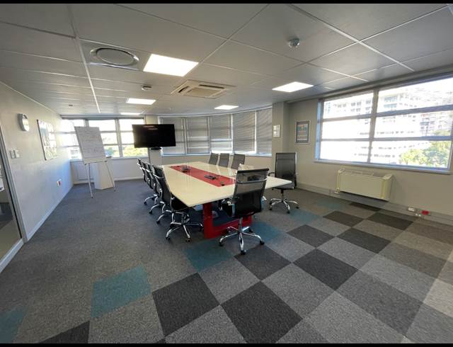 3,658M² BUILDING TO LET IN CAPE TOWN CITY CENTRE