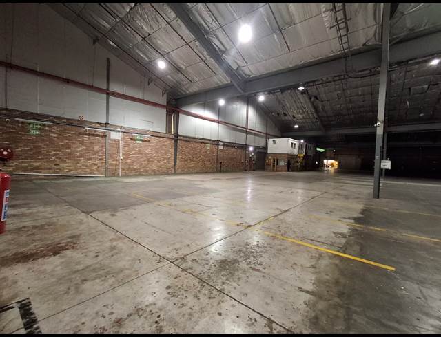 5,000M² WAREHOUSE TO LET IN WOODBROOK