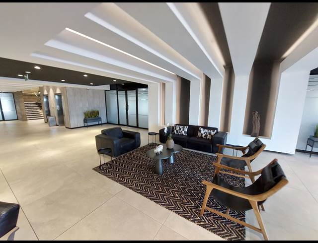 1,332M² OFFICE TO LET IN VORNA VALLEY