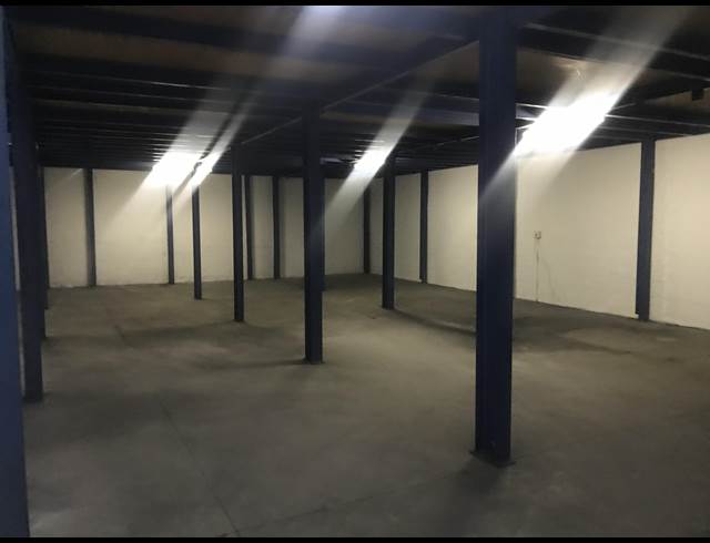 275M² WAREHOUSE RENTED IN AIRPORT INDUSTRIA