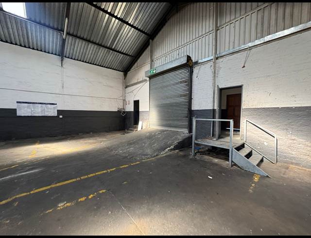 422M² WAREHOUSE TO LET IN SEBENZA