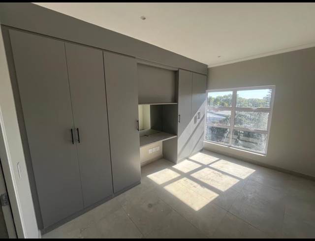 2 BEDROOM PROPERTY TO RENT IN BROOKLYN