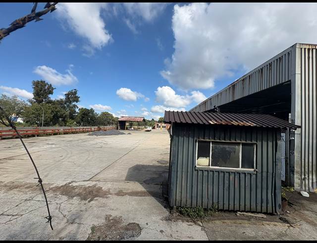 1,500M² INDUSTRIAL YARD TO LET IN GERMISTON SOUTH