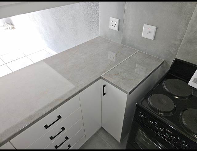 2 BEDROOM APARTMENT TO LET IN MORGENSTER