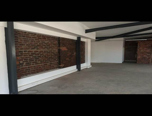 154M² OFFICE TO LET IN WOODSTOCK