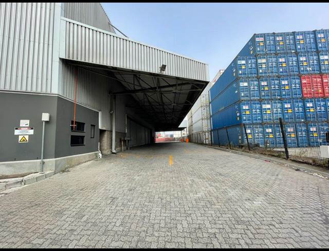 8,273M² WAREHOUSE TO LET IN PAARDEN EILAND